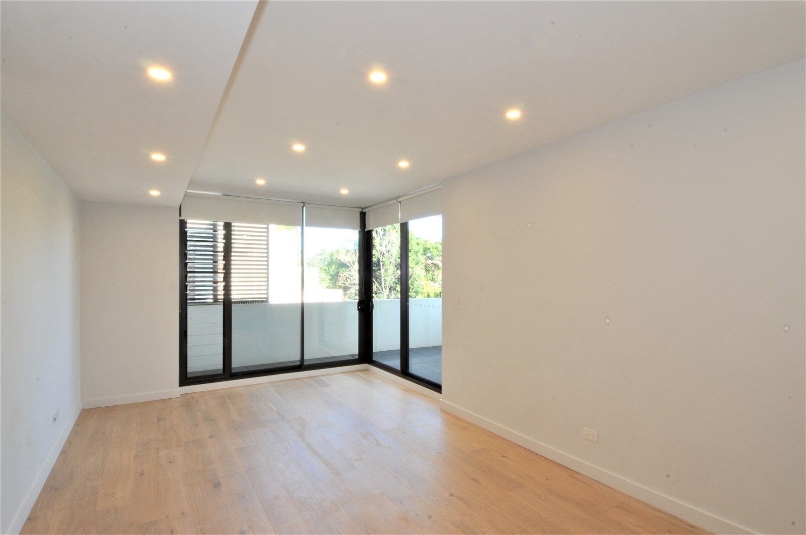 2 bedrooms Apartment / Unit / Flat in 209/544 Pacific Highway CHATSWOOD NSW, 2067