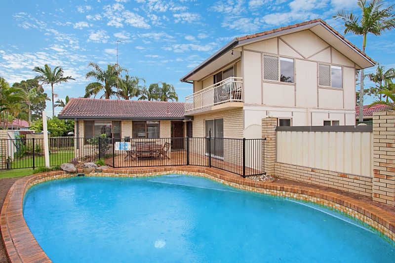 4 Jib Court, Mermaid Waters QLD 4218, Image 0