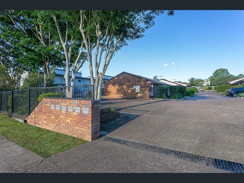 2 bedrooms Apartment / Unit / Flat in 12/228-230 Redbank Plains Road BELLBIRD PARK QLD, 4300