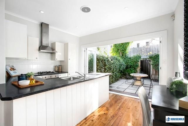 3 bedrooms Terrace in 98 Newland Street BONDI JUNCTION NSW, 2022
