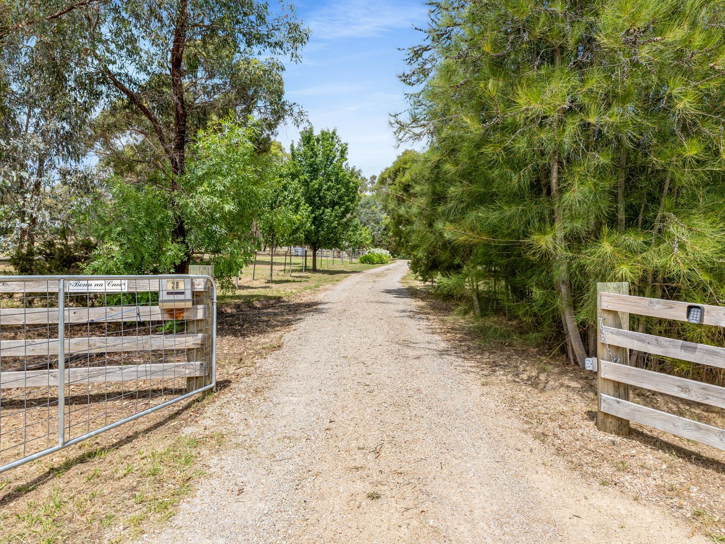 28 Trezise Street, Eldorado VIC 3746, Image 1