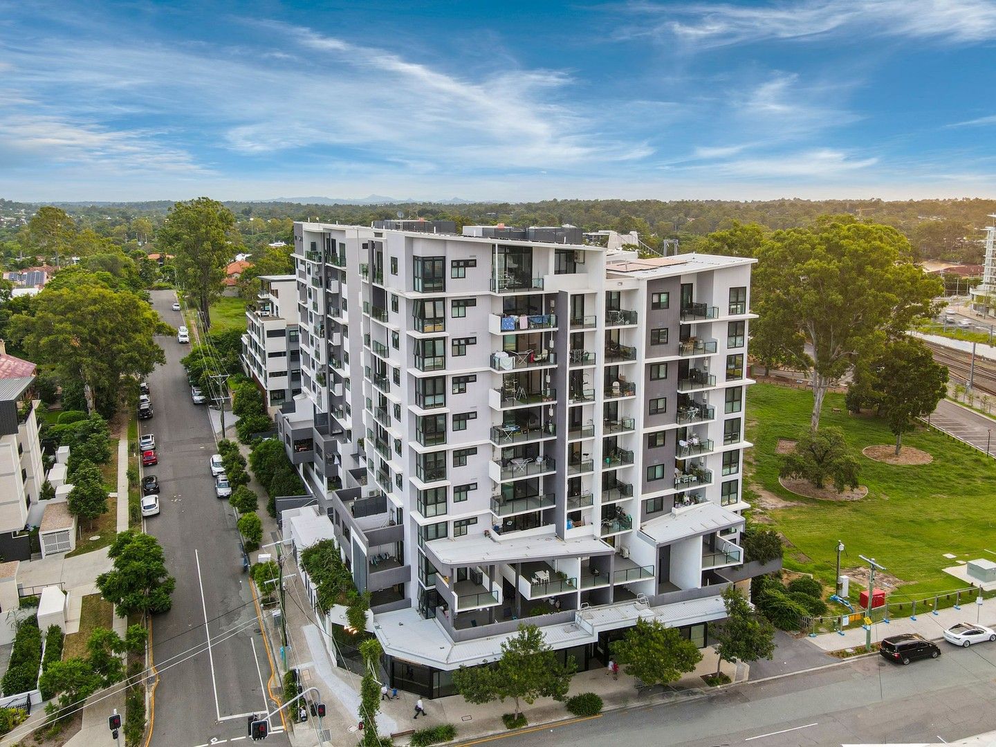 298/181 Clarence Road, Indooroopilly QLD 4068, Image 2