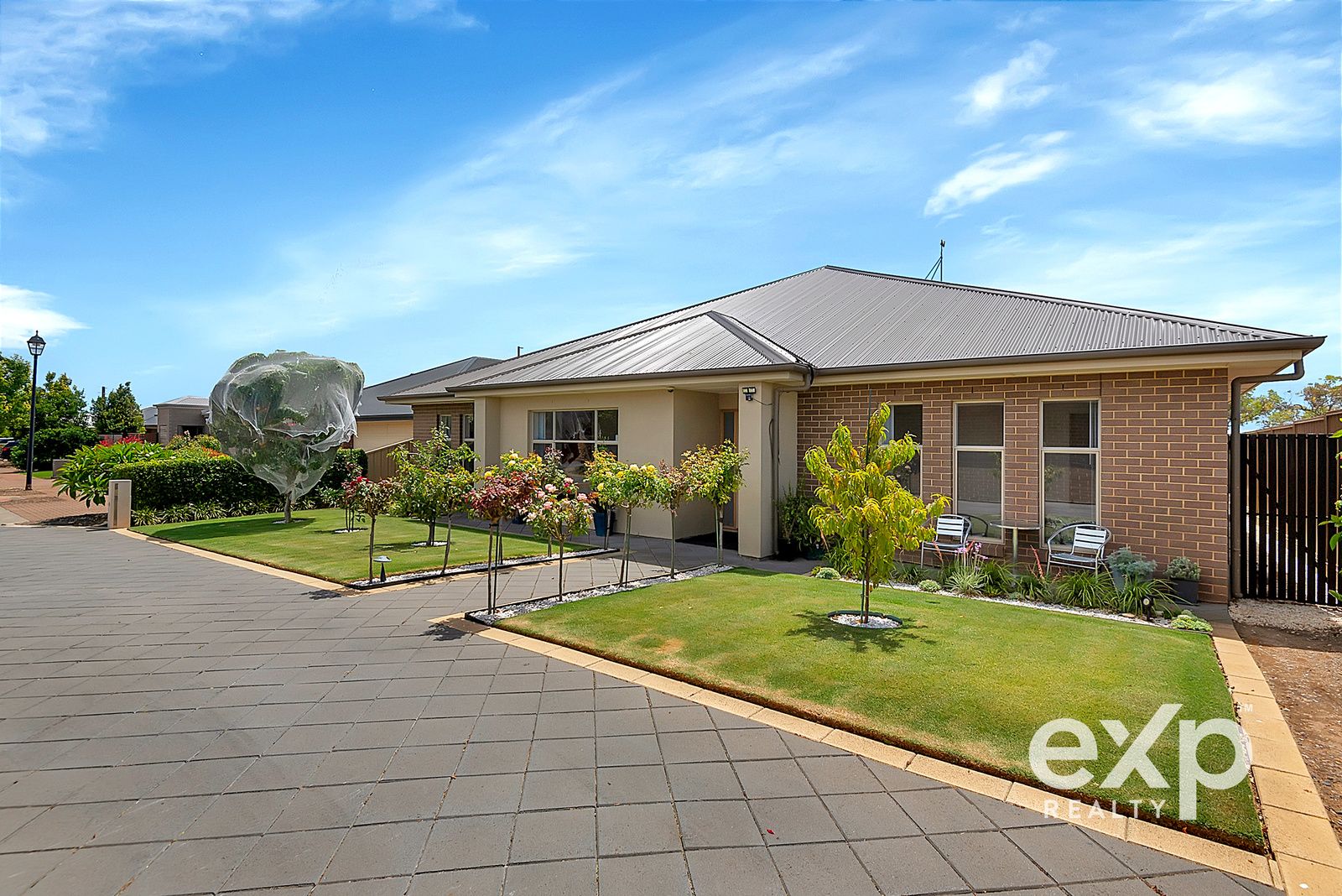 8 Yarr Crescent, Seaford Meadows SA 5169, Image 2