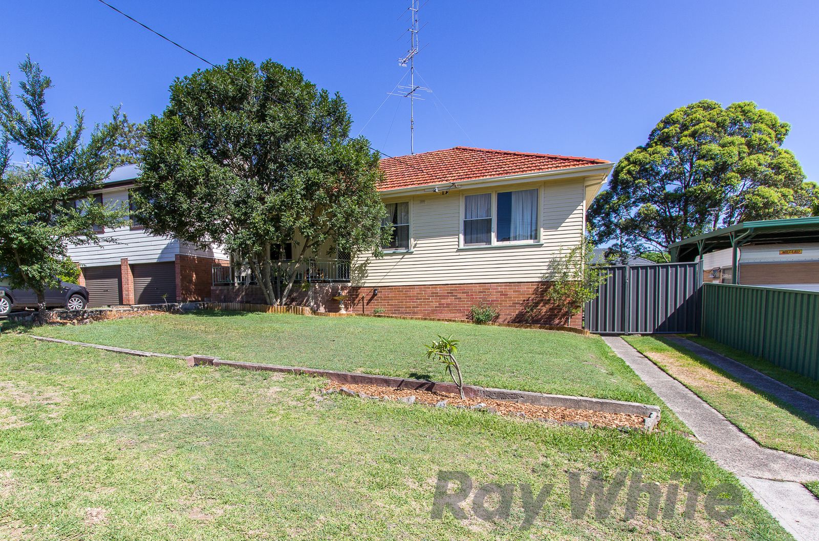 16 Fairview Avenue, Charlestown NSW 2290, Image 0