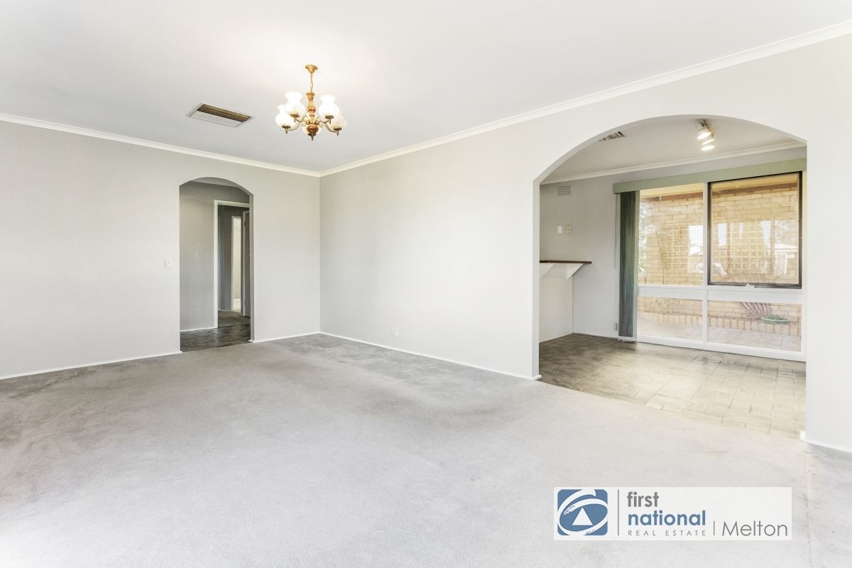 3 Nirvana Place, Melton West VIC 3337, Image 1