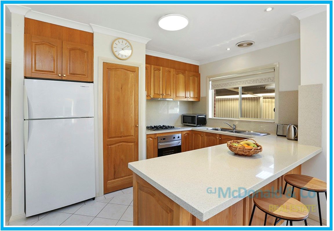 9 Sherman Court, Lovely Banks VIC 3213, Image 2