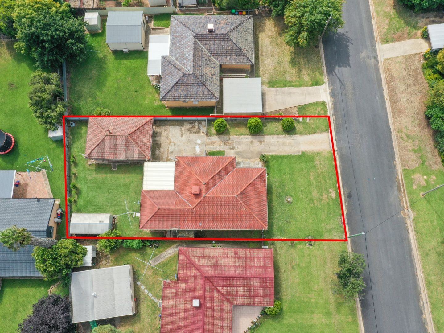 3 Earl Street, Young NSW 2594, Image 2