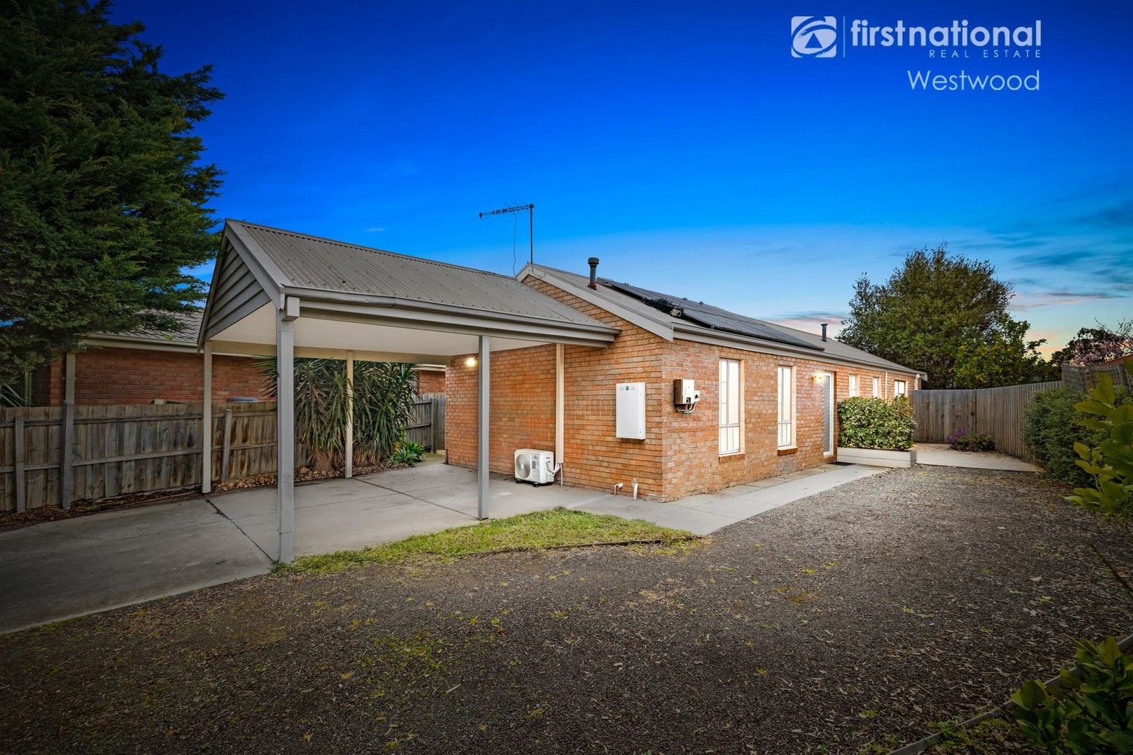 4 bedrooms House in 84 Flemington Crescent WERRIBEE VIC, 3030