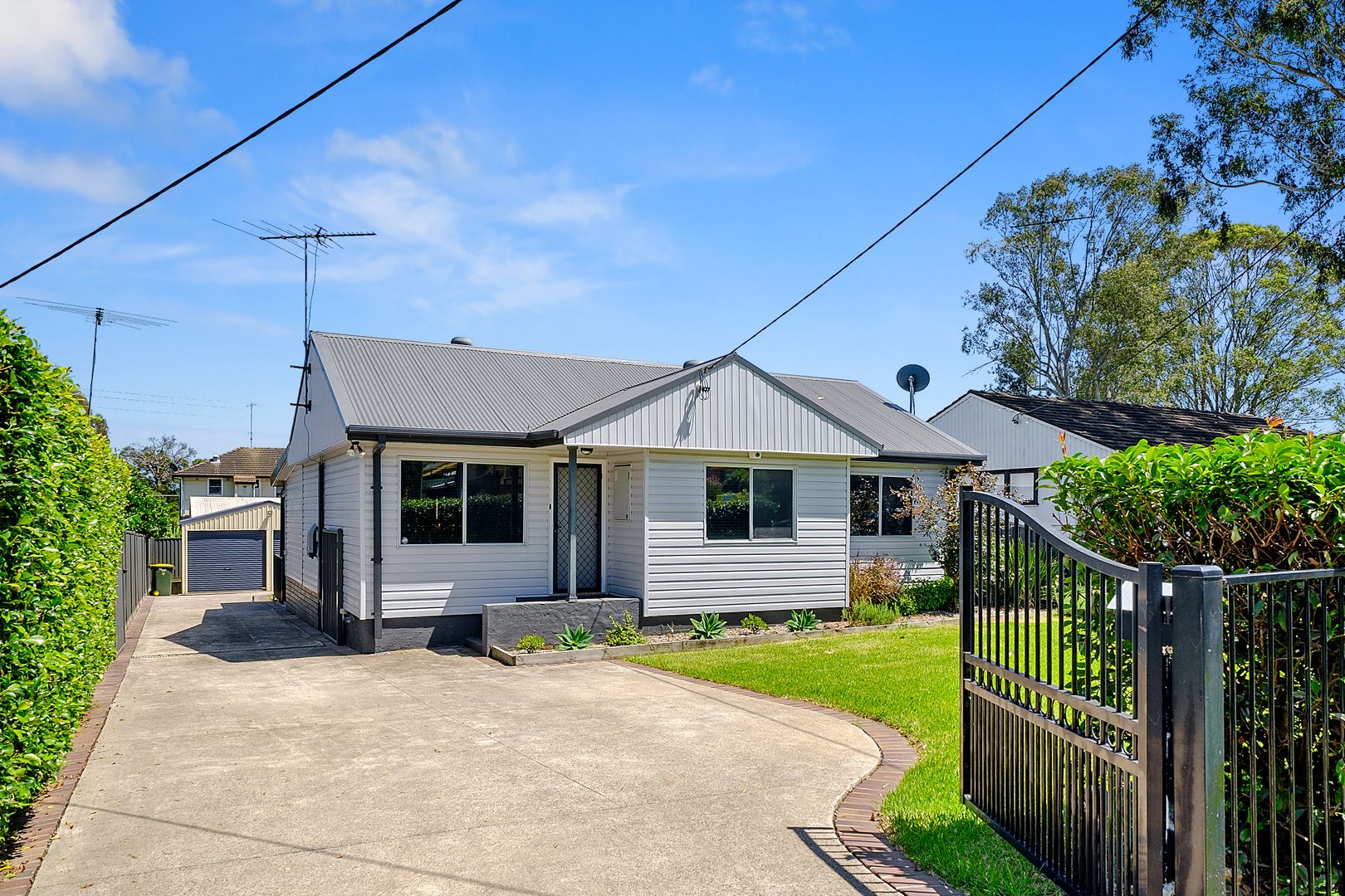 159 Church Street, South Windsor Property History & Address Research