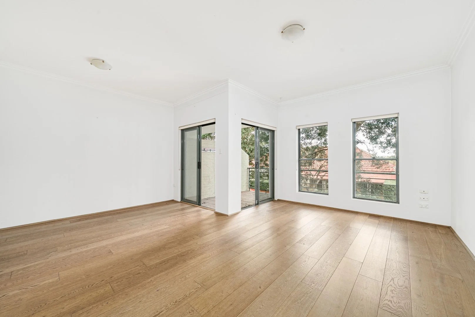 2/70 Wilson Street, Newtown NSW 2042