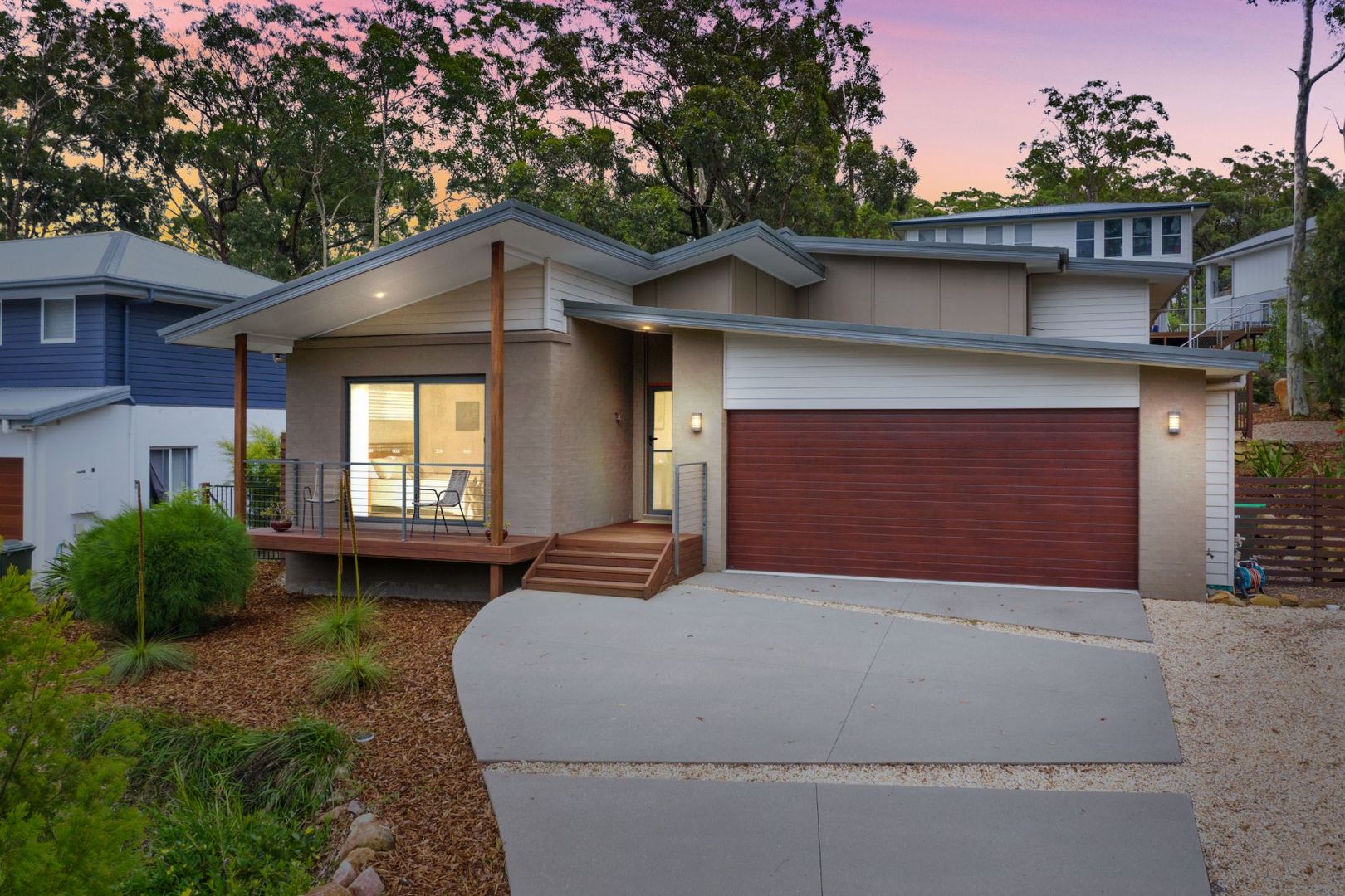 16 Bentwing Parade, Murrays Beach Property History & Address Research