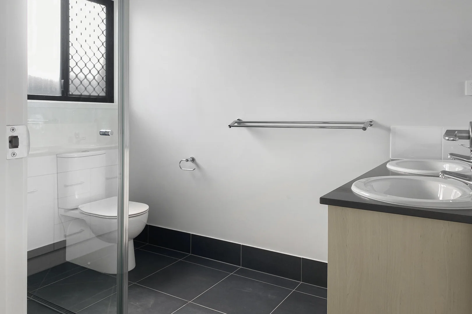 Additional image 11 of 3a Senor Avenue, Urangan QLD 4655