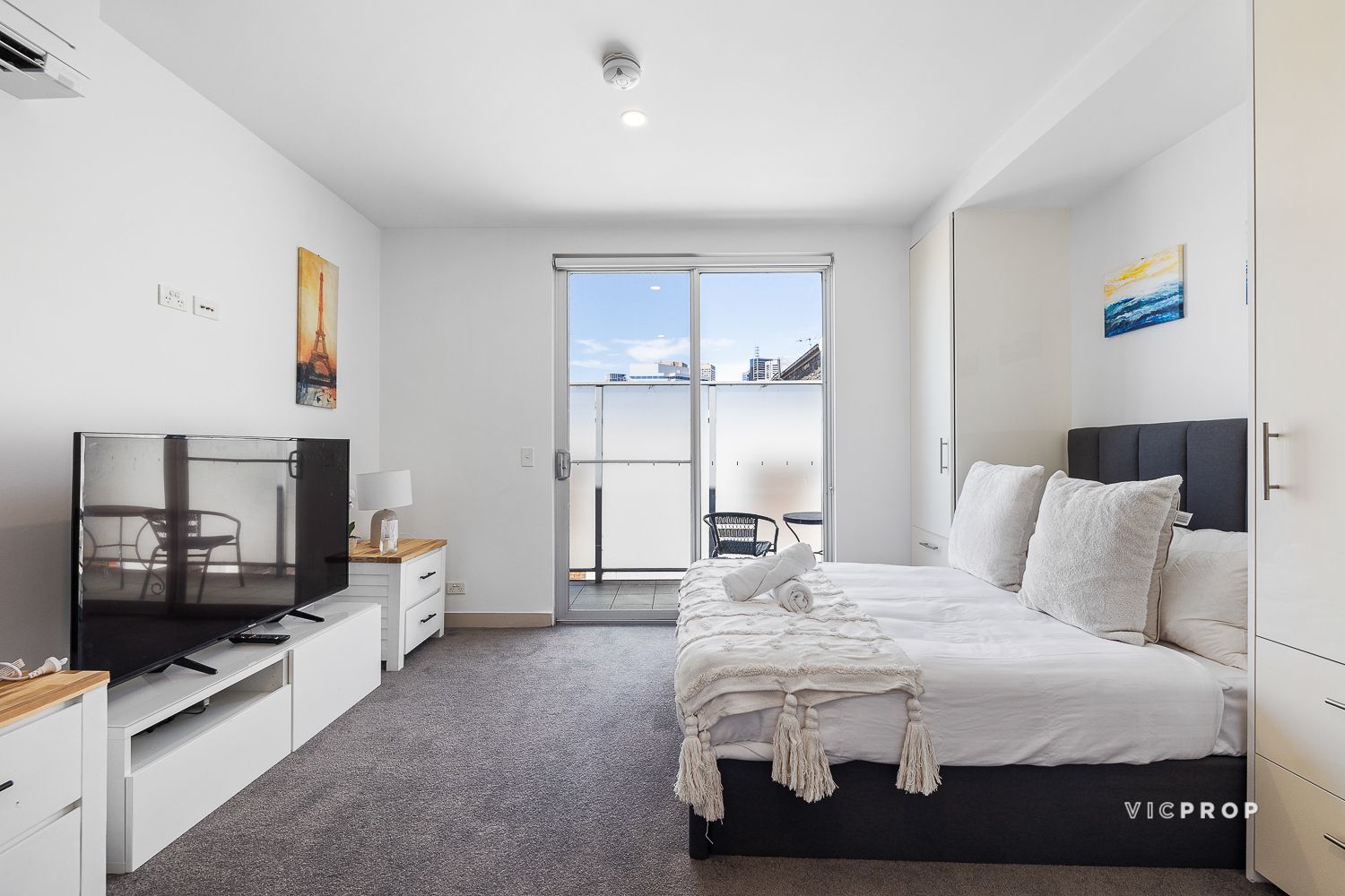 213/70 Nicholson Street, Fitzroy VIC 3065, Image 2