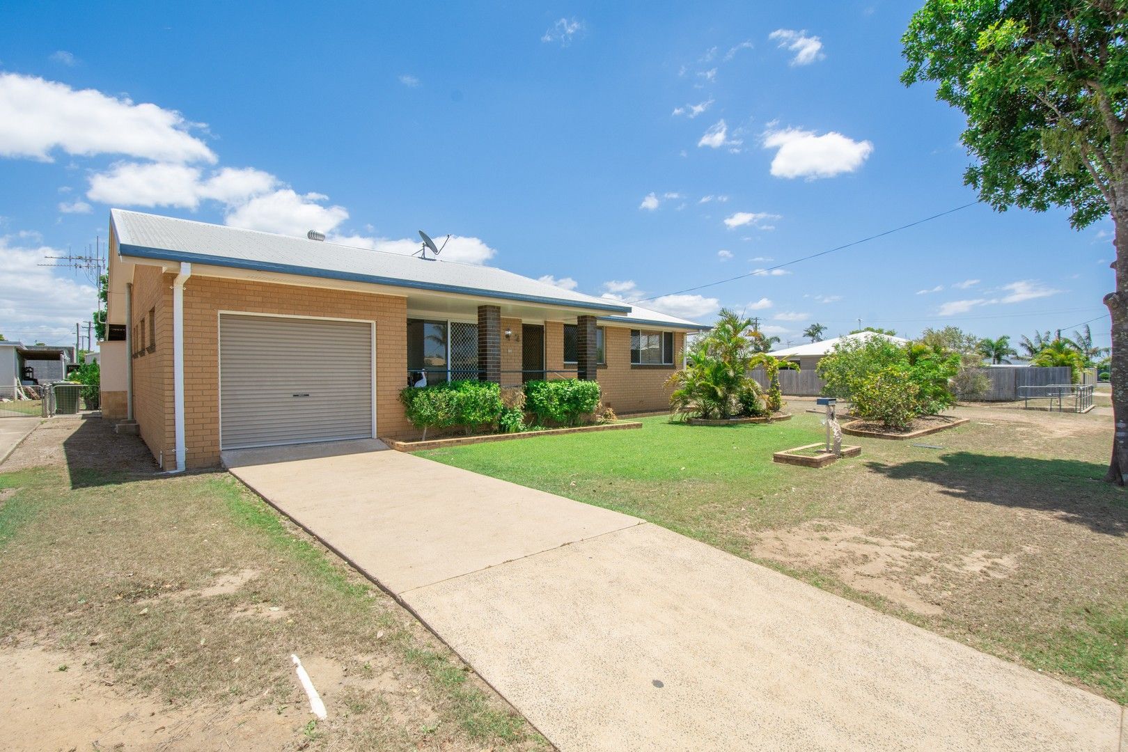 3 bedrooms House in 49 Harvey Street AVENELL HEIGHTS QLD, 4670