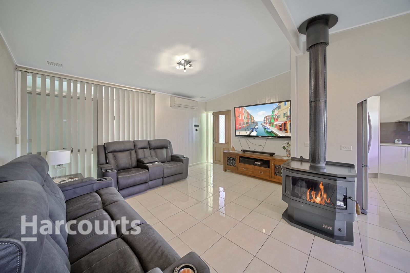 9 Kable Road, Bradbury NSW 2560, Image 1