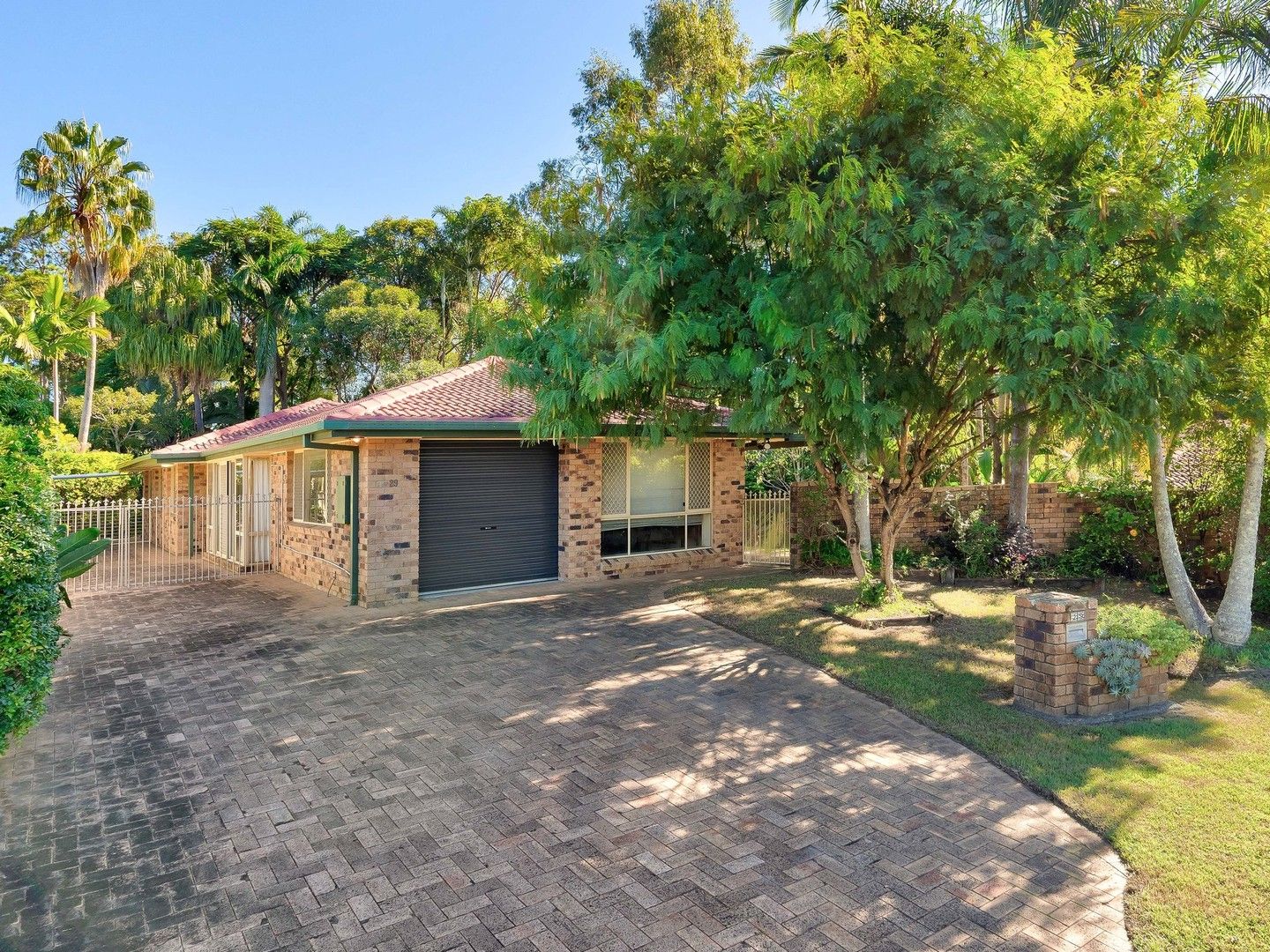 4 bedrooms House in 29 Statesman Crescent SUNNYBANK HILLS QLD, 4109