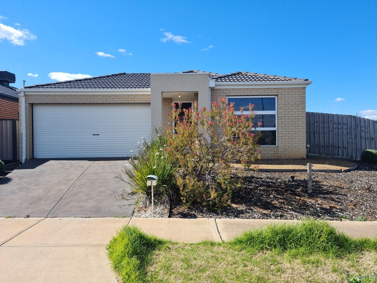 4 bedrooms House in 2 Phoenix  Circuit BROOKFIELD VIC, 3338