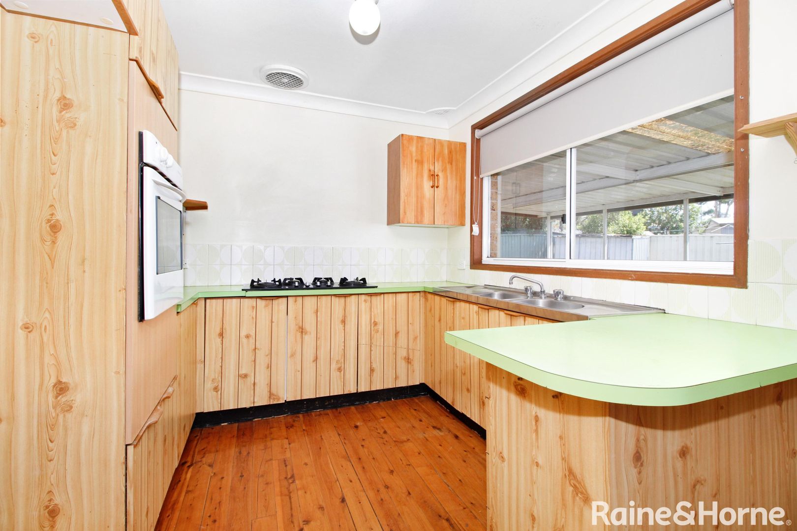 29 Shadlow Crescent, St Clair NSW 2759, Image 2