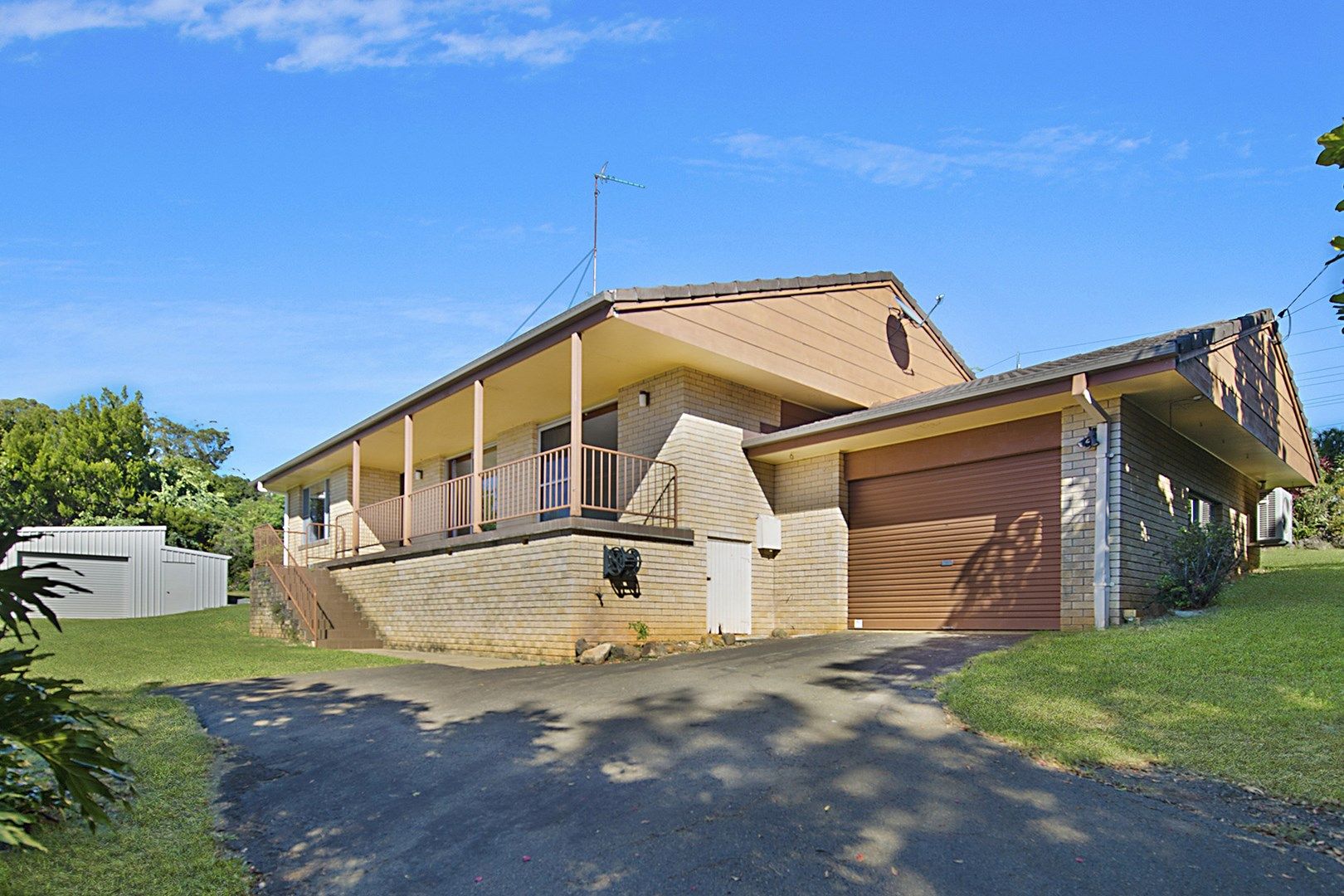 19 Old Ferry Road, Banora Point Property History & Address Research