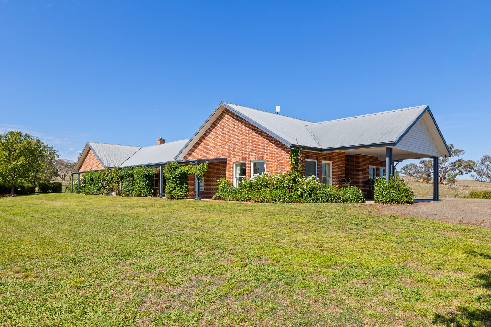 Additional image 3 of Brickeys Hill 127 Hearnes Road, Yass NSW 2582