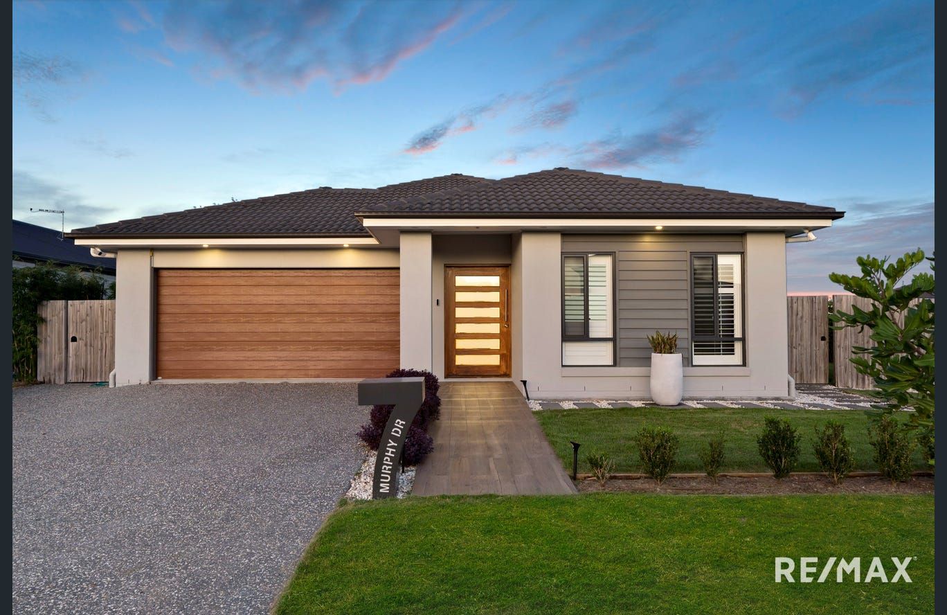 4 bedrooms House in 7 MURPHY DRIVE LOGANHOLME QLD, 4129
