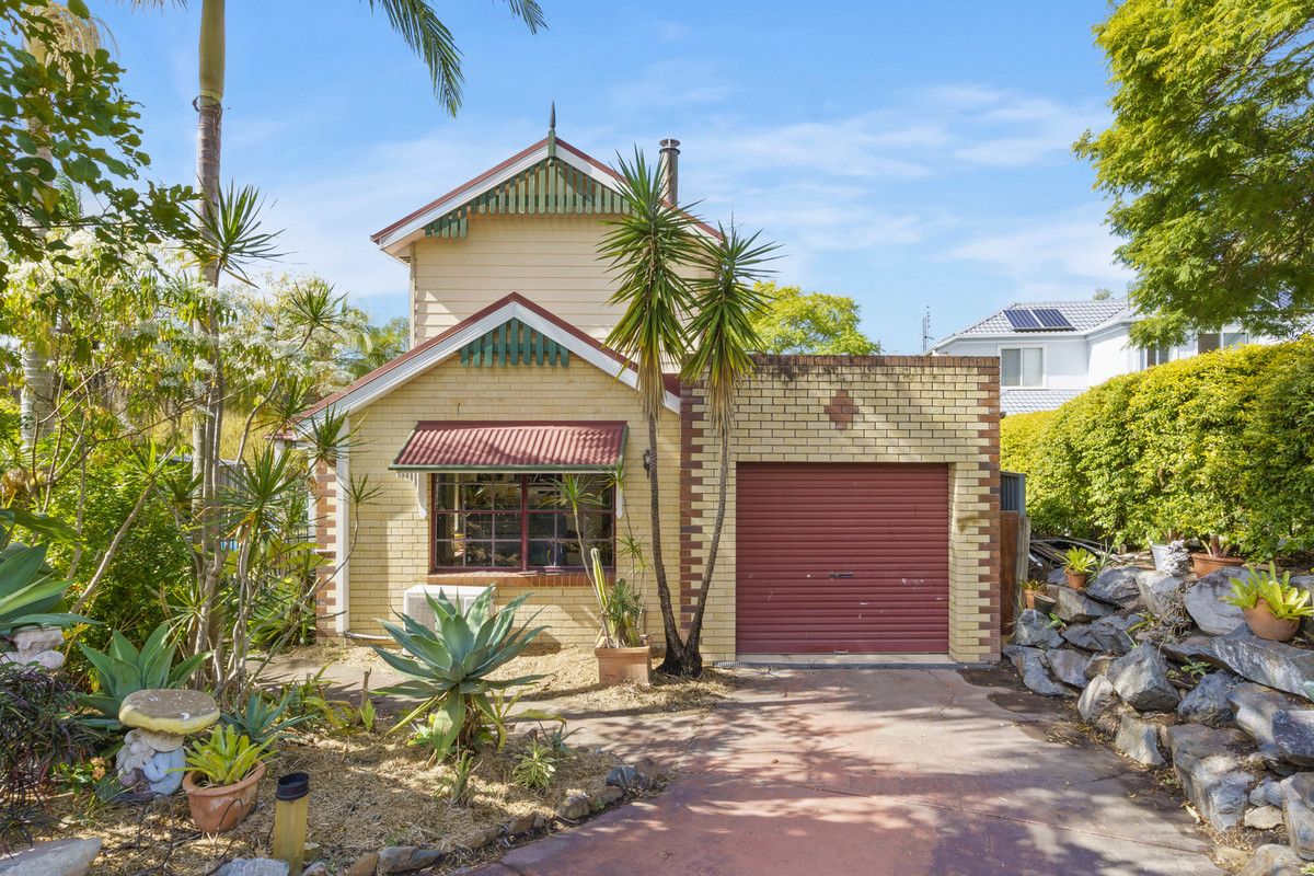 49 Paddington Drive, Carrara QLD 4211, Image 1