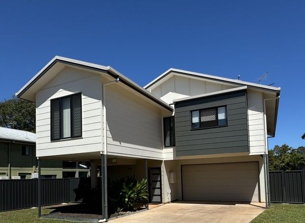 Picture of 1/18 Anzac Ave, ROCKY POINT QLD 4874