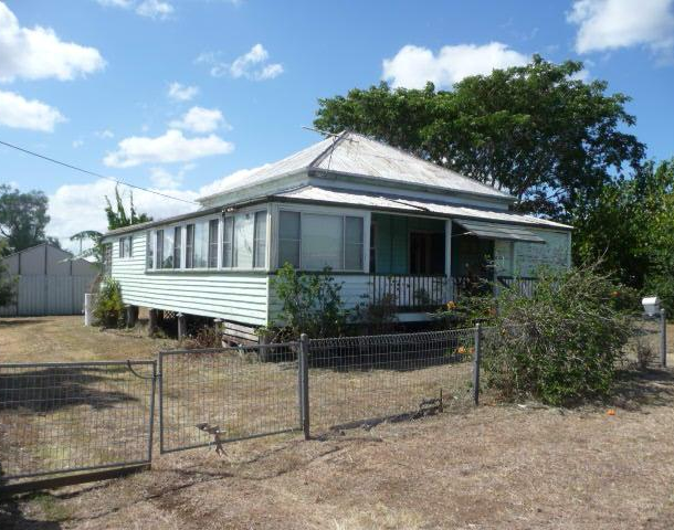 17 Brookes Street, Biggenden QLD 4621