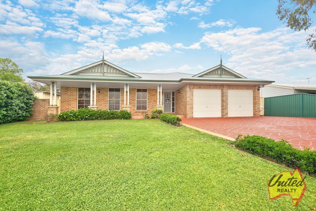 4 John Street, The Oaks NSW 2570, Image 1