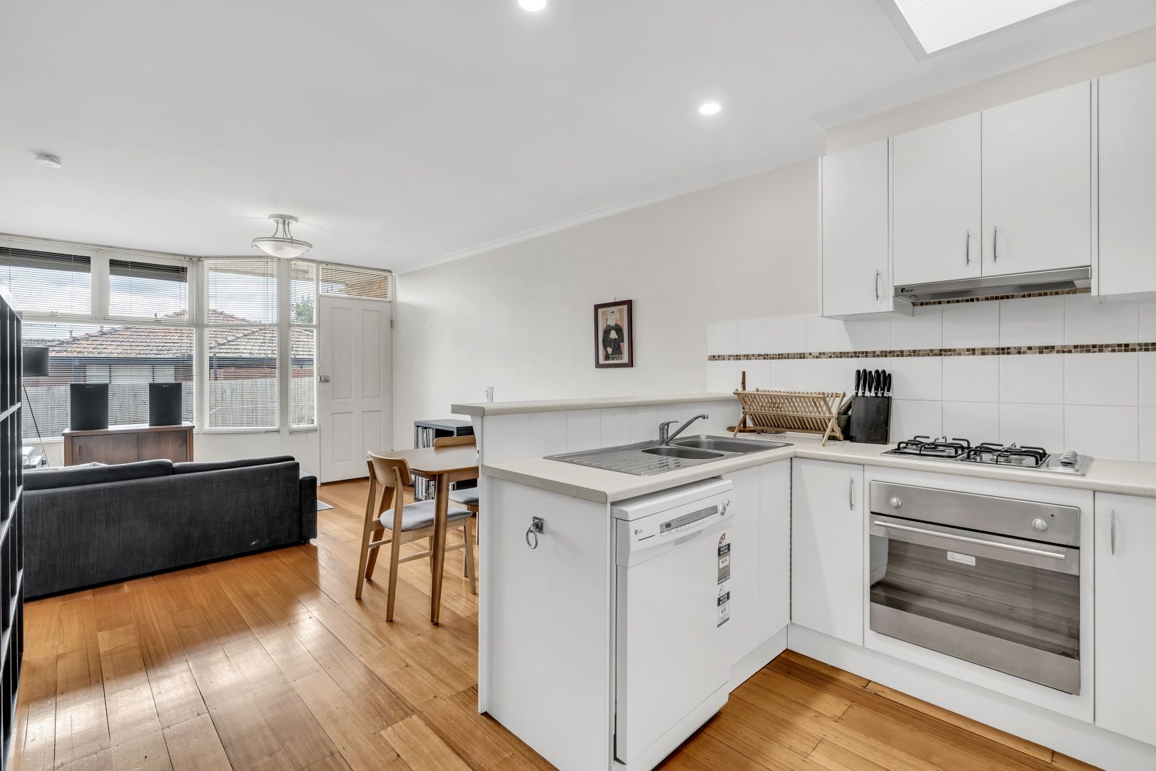 9/30 Ashley Street, Reservoir VIC 3073, Image 2