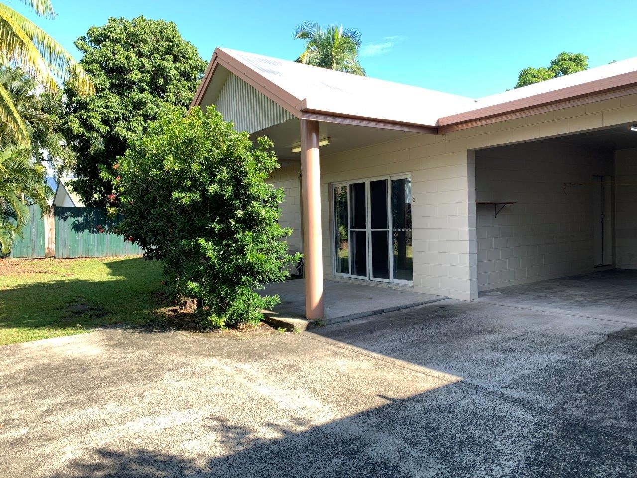 2 bedrooms Duplex in 2/26 Thooleer Close COOYA BEACH QLD, 4873