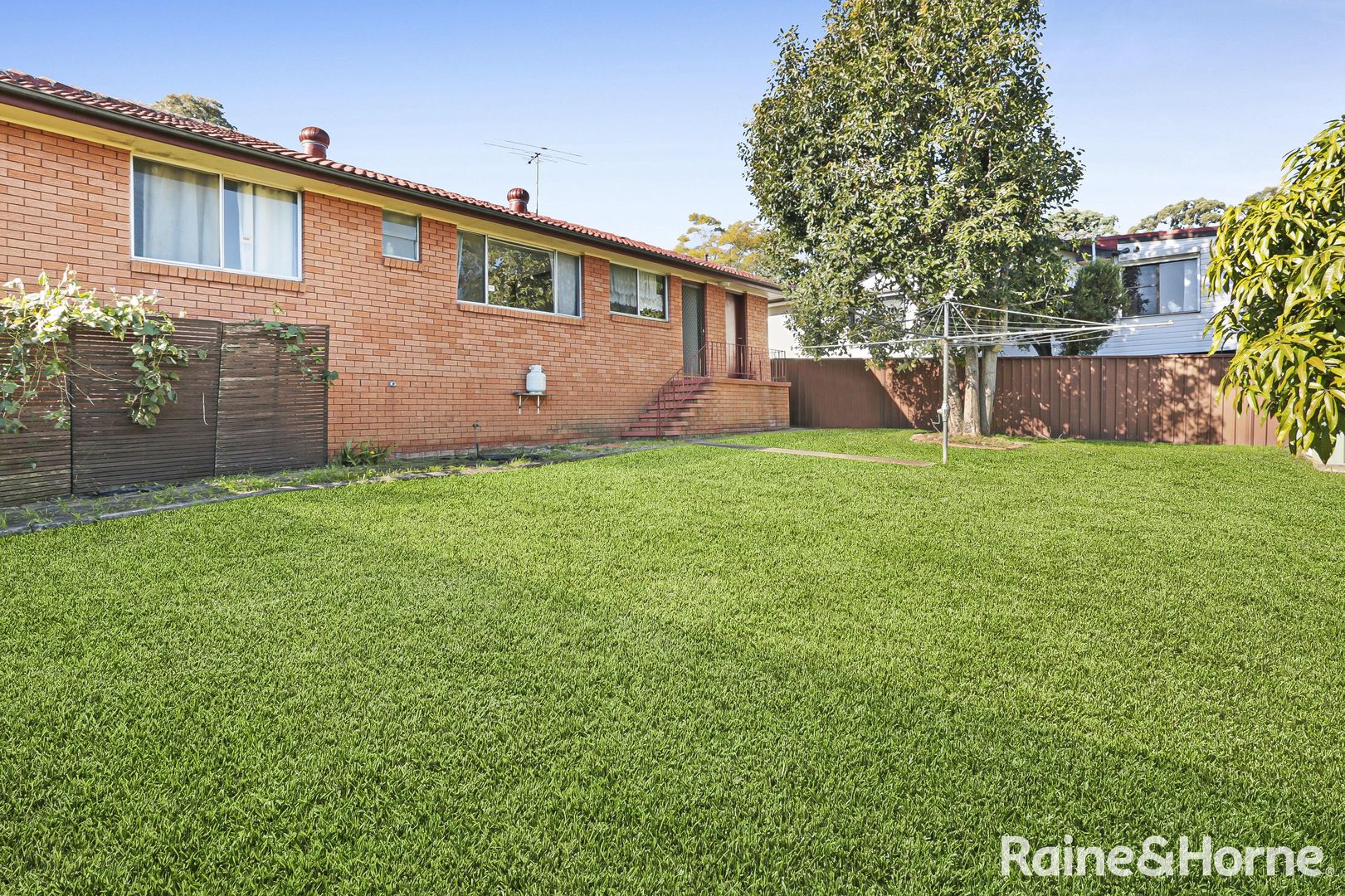 17 Whipbird Avenue, Ingleburn NSW 2565, Image 2