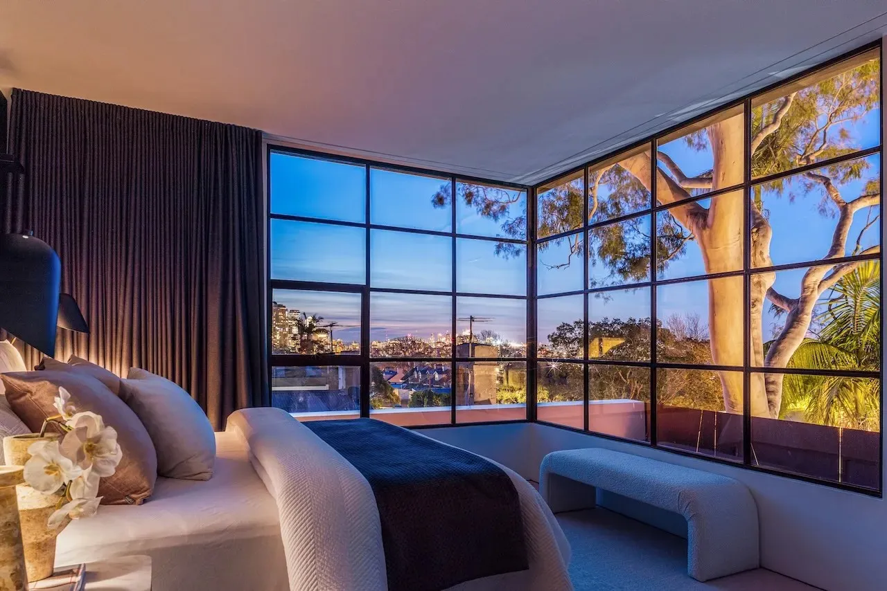 Luxurious 5-Bedroom Terrace Offering Perfect Paddington Lifestyle | Partly Furnished - Więcej