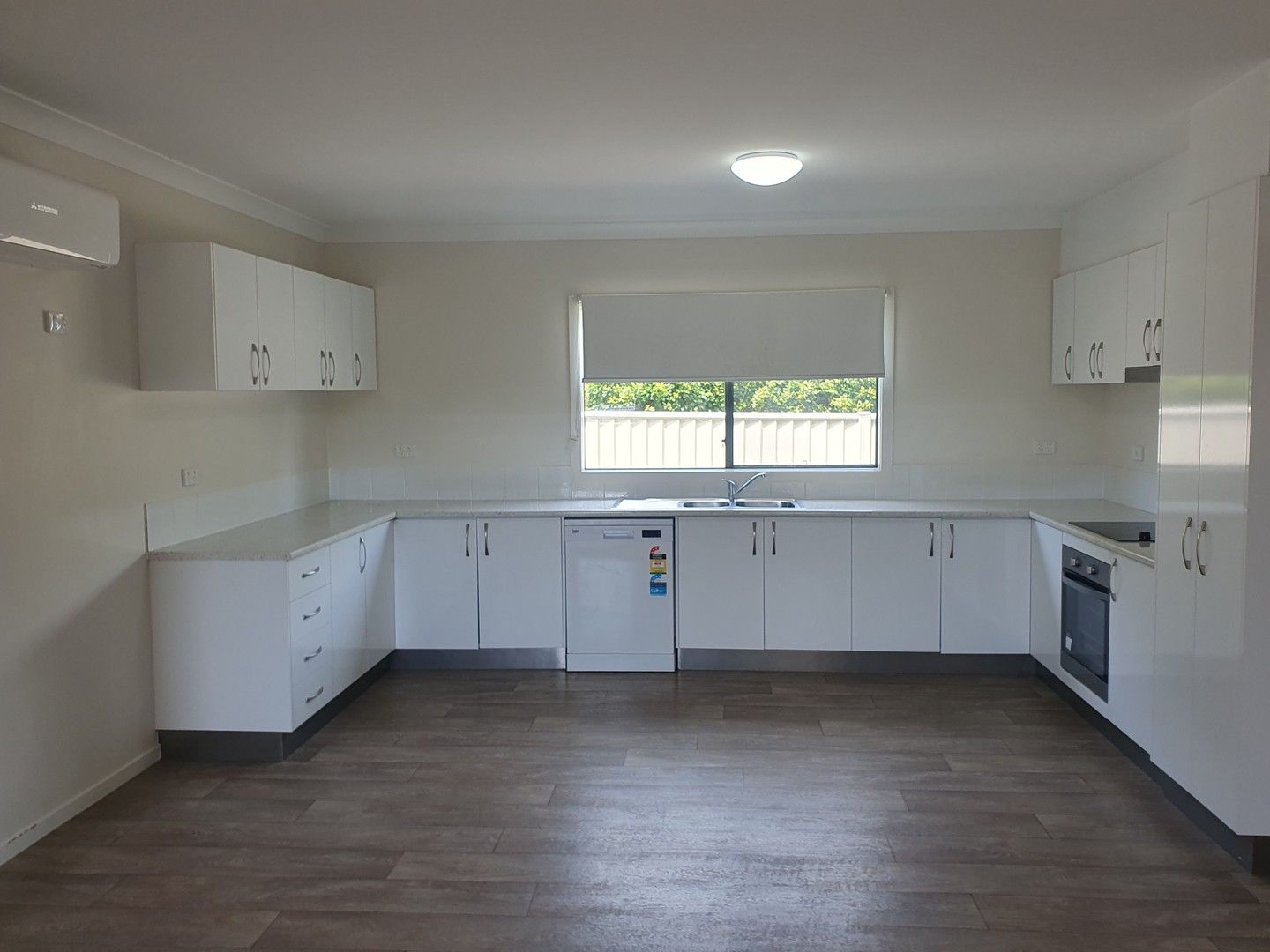 2 bedrooms Apartment / Unit / Flat in 15B Lawson DREWVALE QLD, 4116