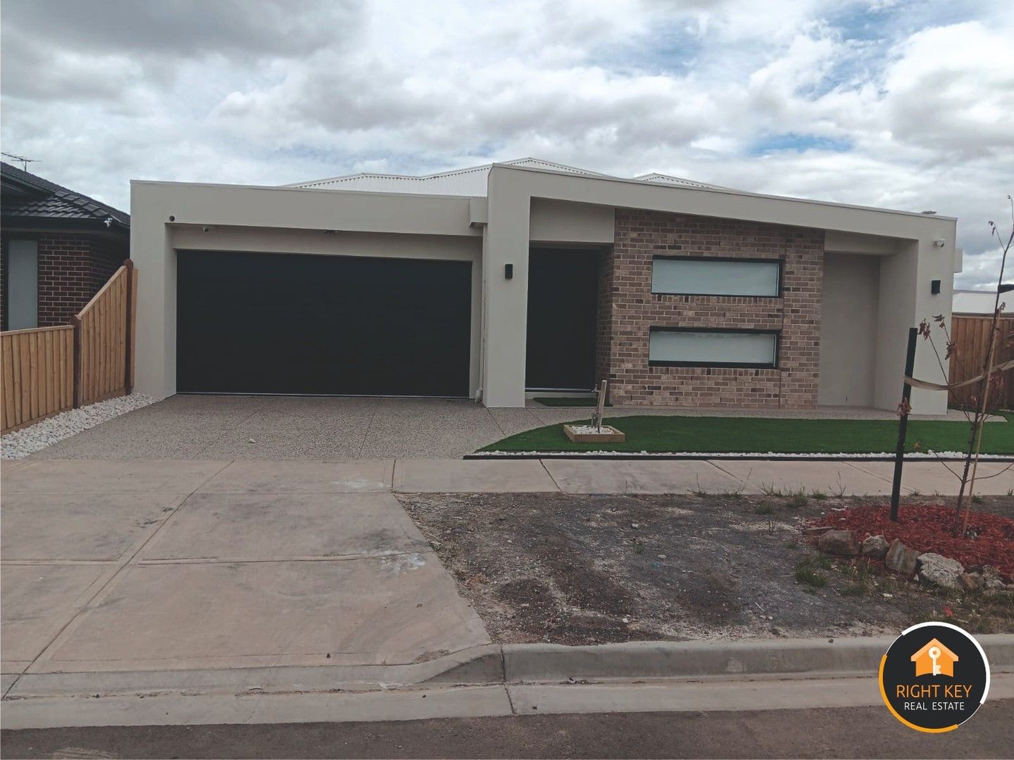 4 bedrooms House in  SUNBURY VIC, 3429