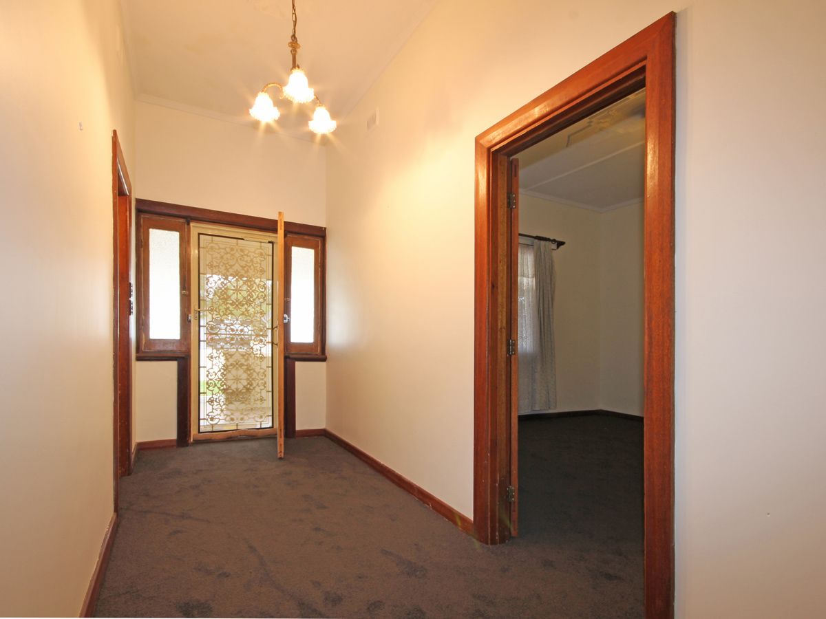 116 Dunrobin Road, Warradale SA 5046, Image 2