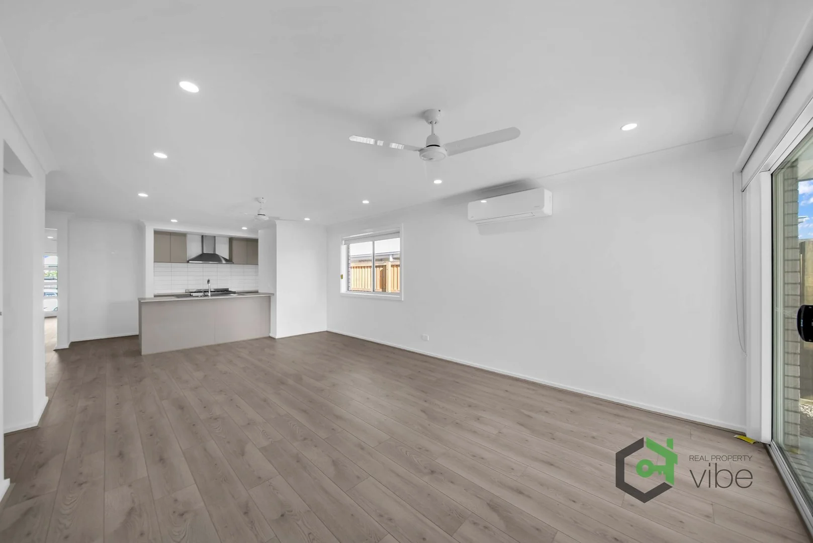 Additional image 14 of 15 Kendall Street, Walloon QLD 4306