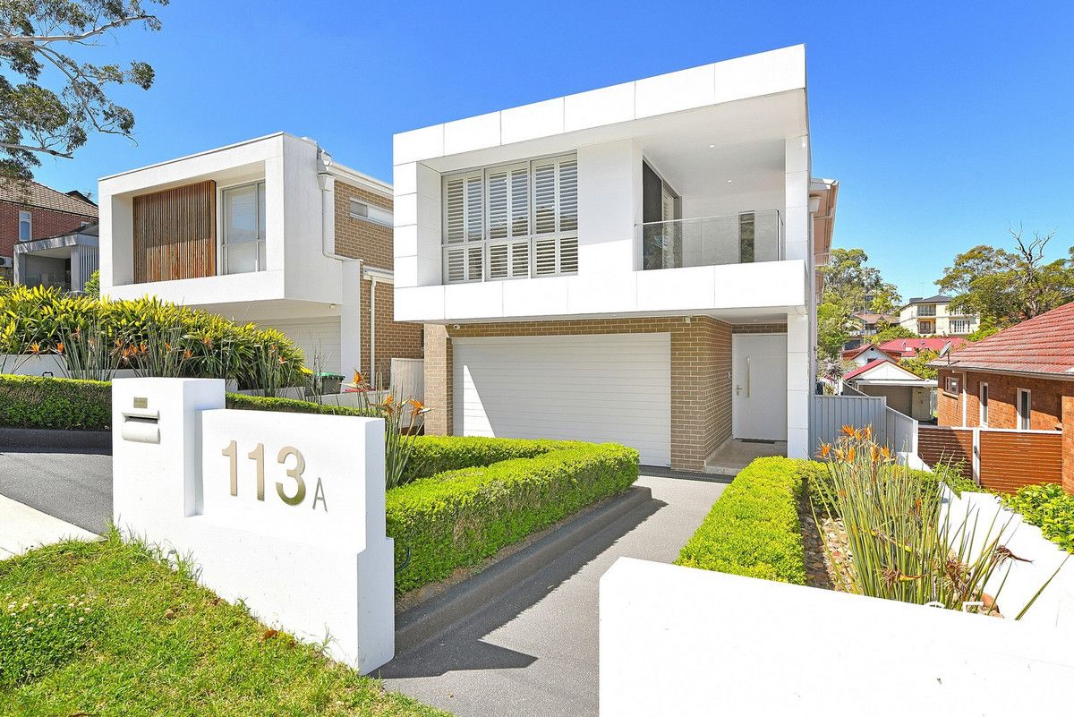 5 bedrooms House in 113A Gungah Bay Road OATLEY NSW, 2223