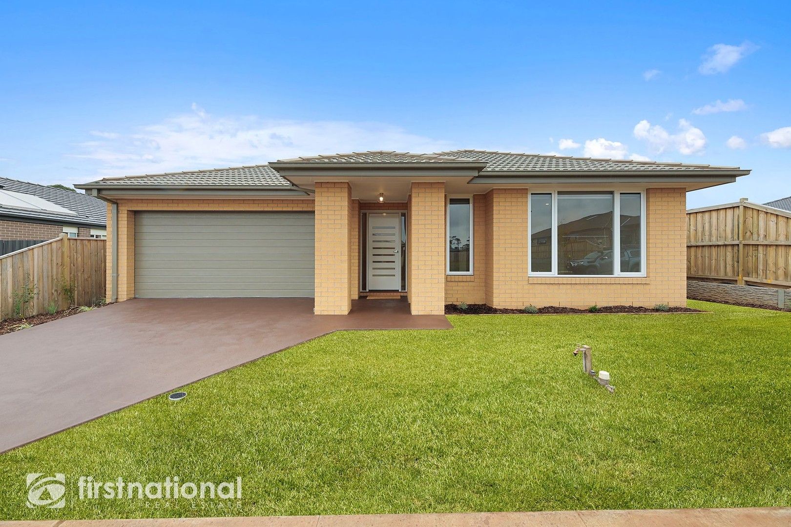 8 Kurrajong Road, Warragul VIC 3820, Image 0