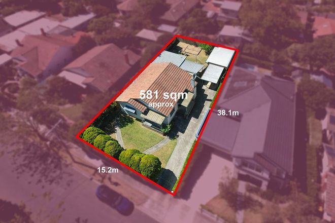 Picture of 35 Waterdale Road, IVANHOE VIC 3079