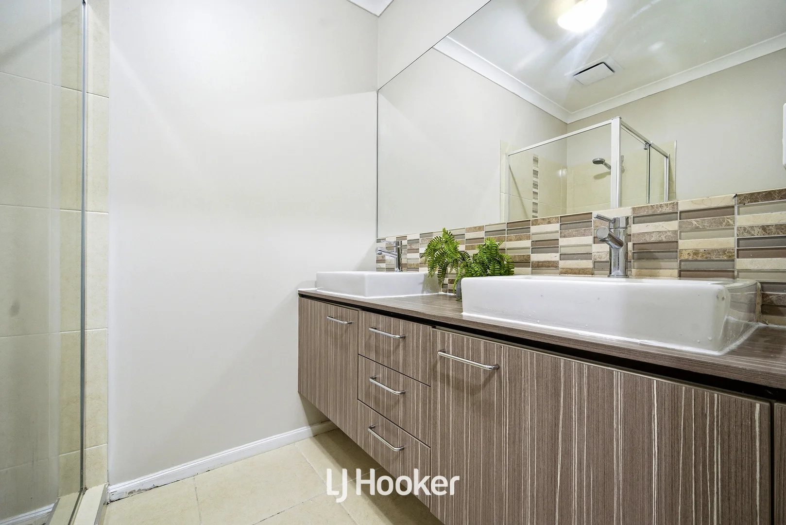 Additional image 18 of 10 Agathis Alley, Cranbourne North VIC 3977