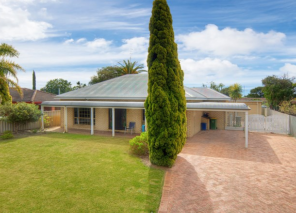 1 Aitken Place, West Busselton WA 6280