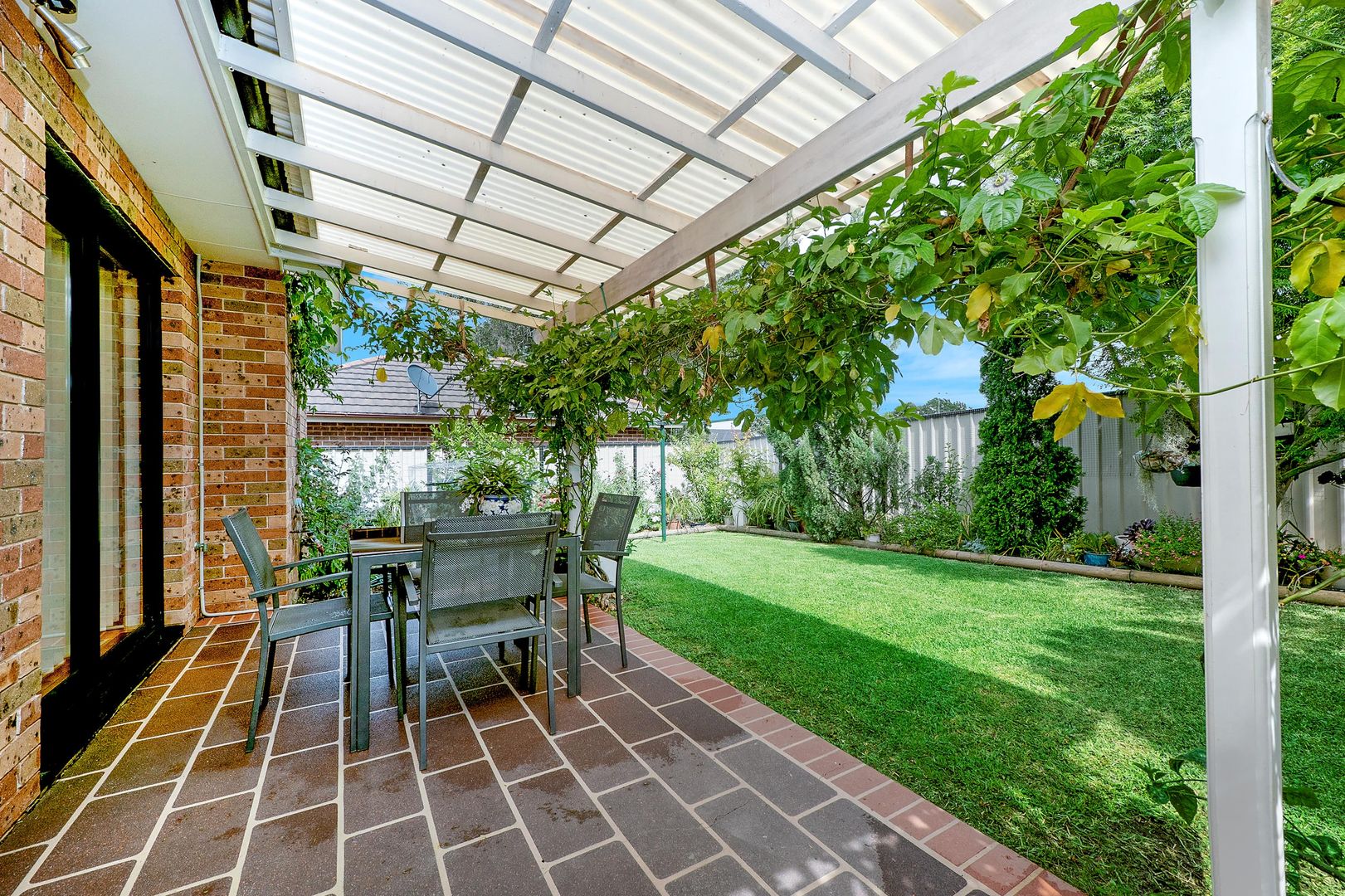 4/9 Wattle Street, Peakhurst NSW 2210, Image 2