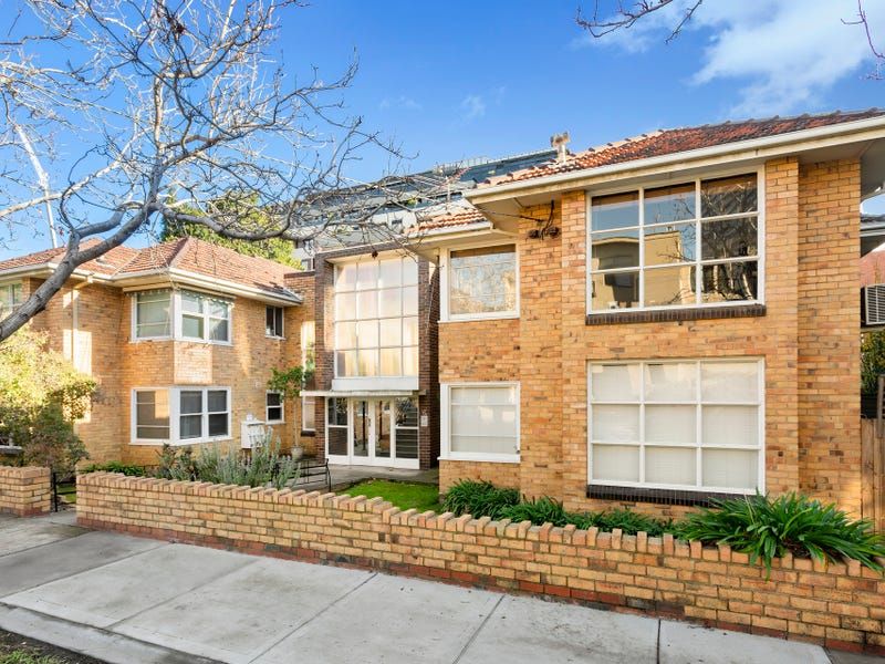 2/6 Woonsocket Court, St Kilda VIC 3182, Image 0