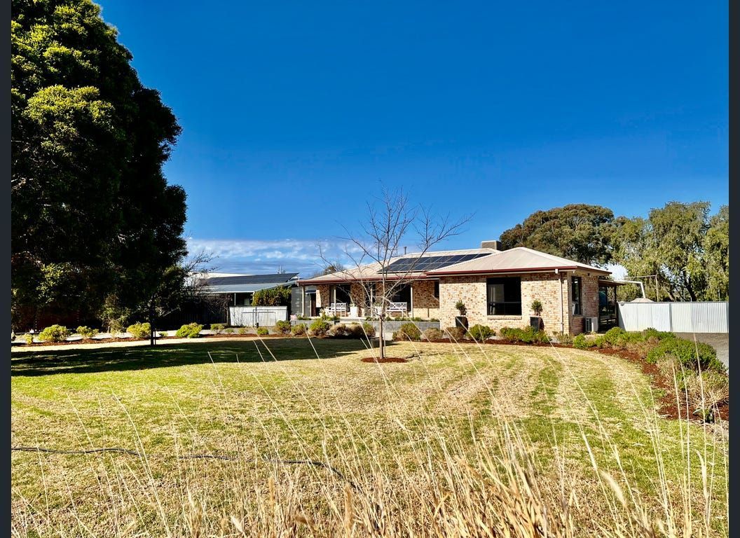 4 bedrooms House in 15 Reymond Street FORBES NSW, 2871