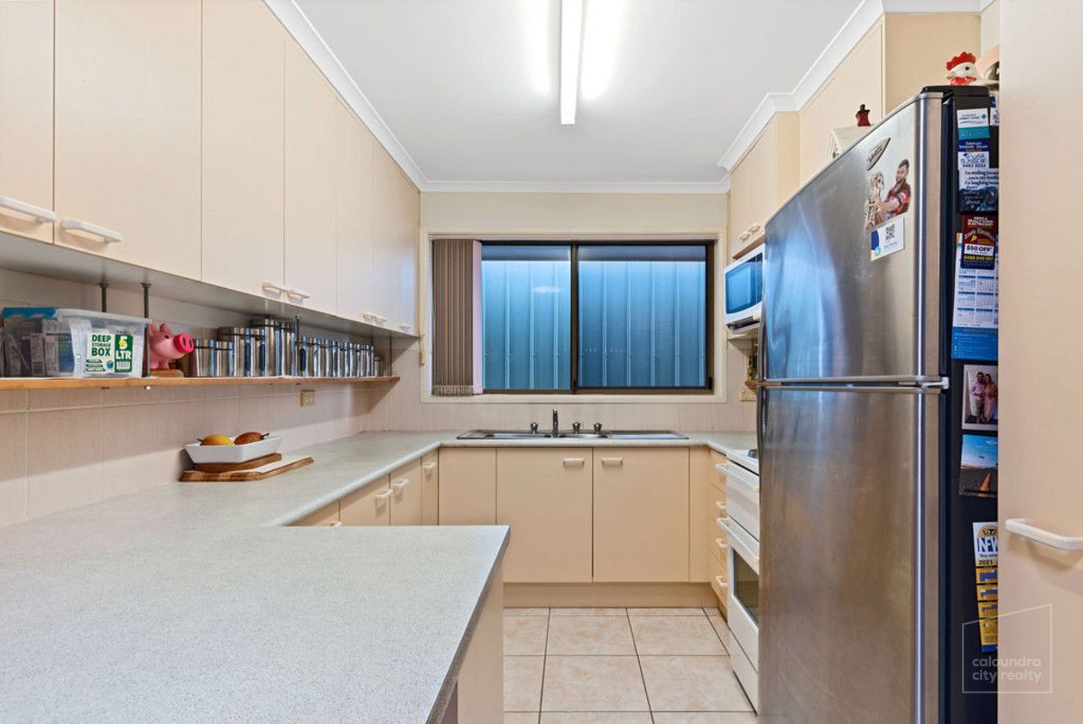 15 Saffron Drive, Currimundi QLD 4551, Image 2