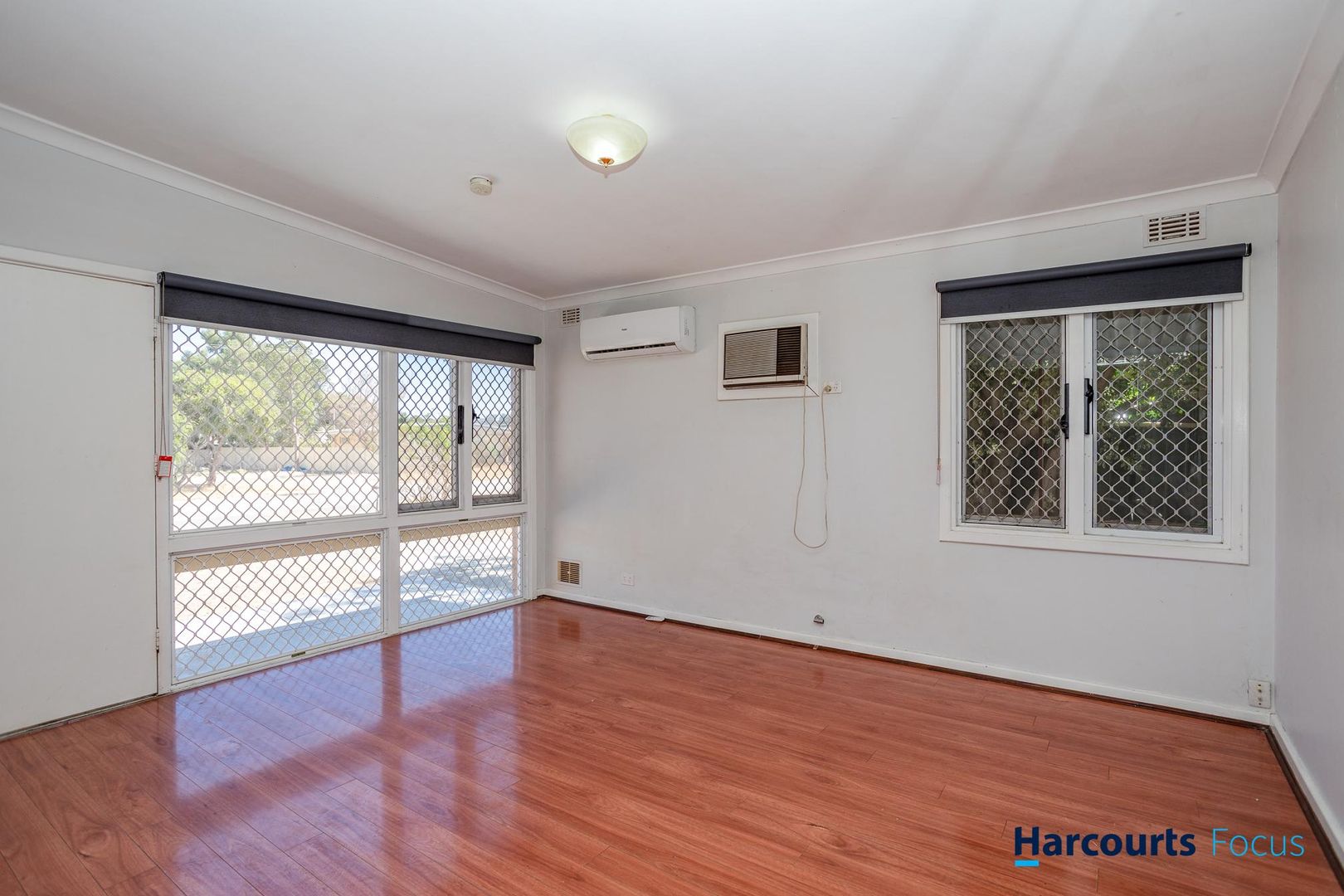 18 Cabarita Road, Armadale WA 6112, Image 2