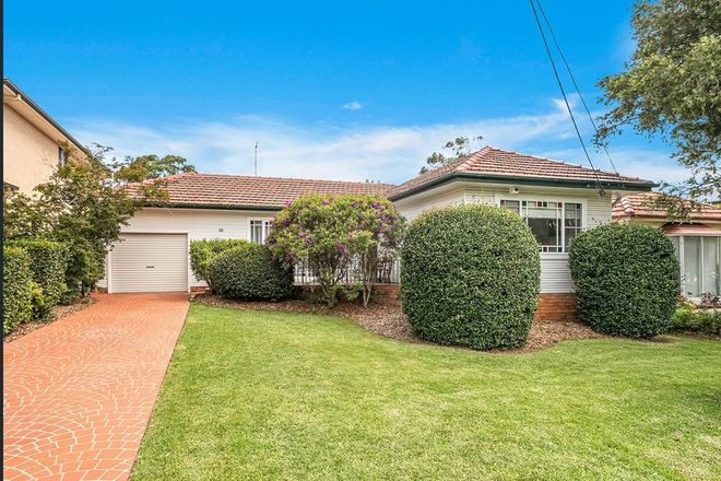 Picture of 10 Ambyne Street, WOOLOOWARE NSW 2230