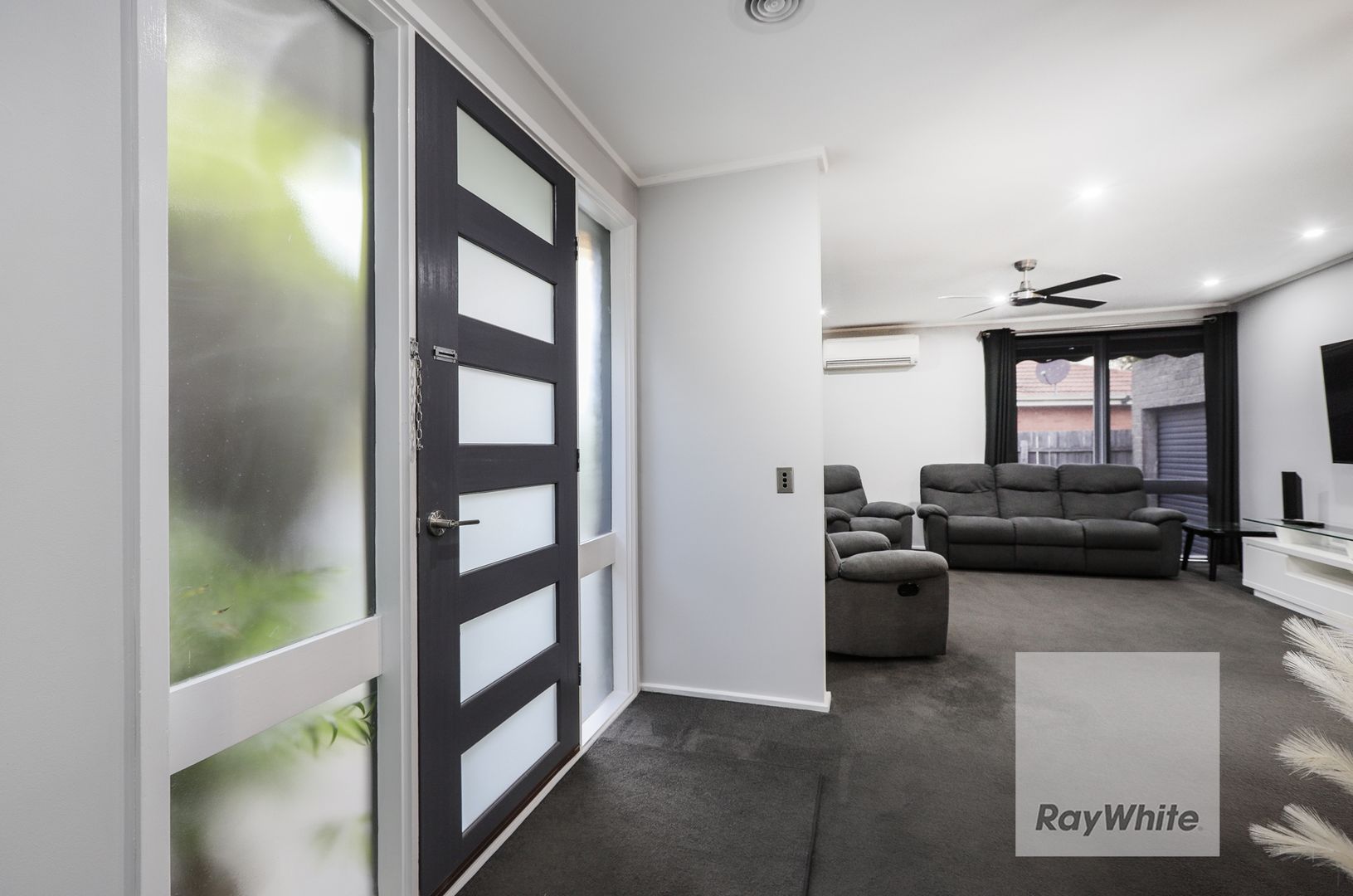 69 Prior Avenue, Gladstone Park VIC 3043, Image 2