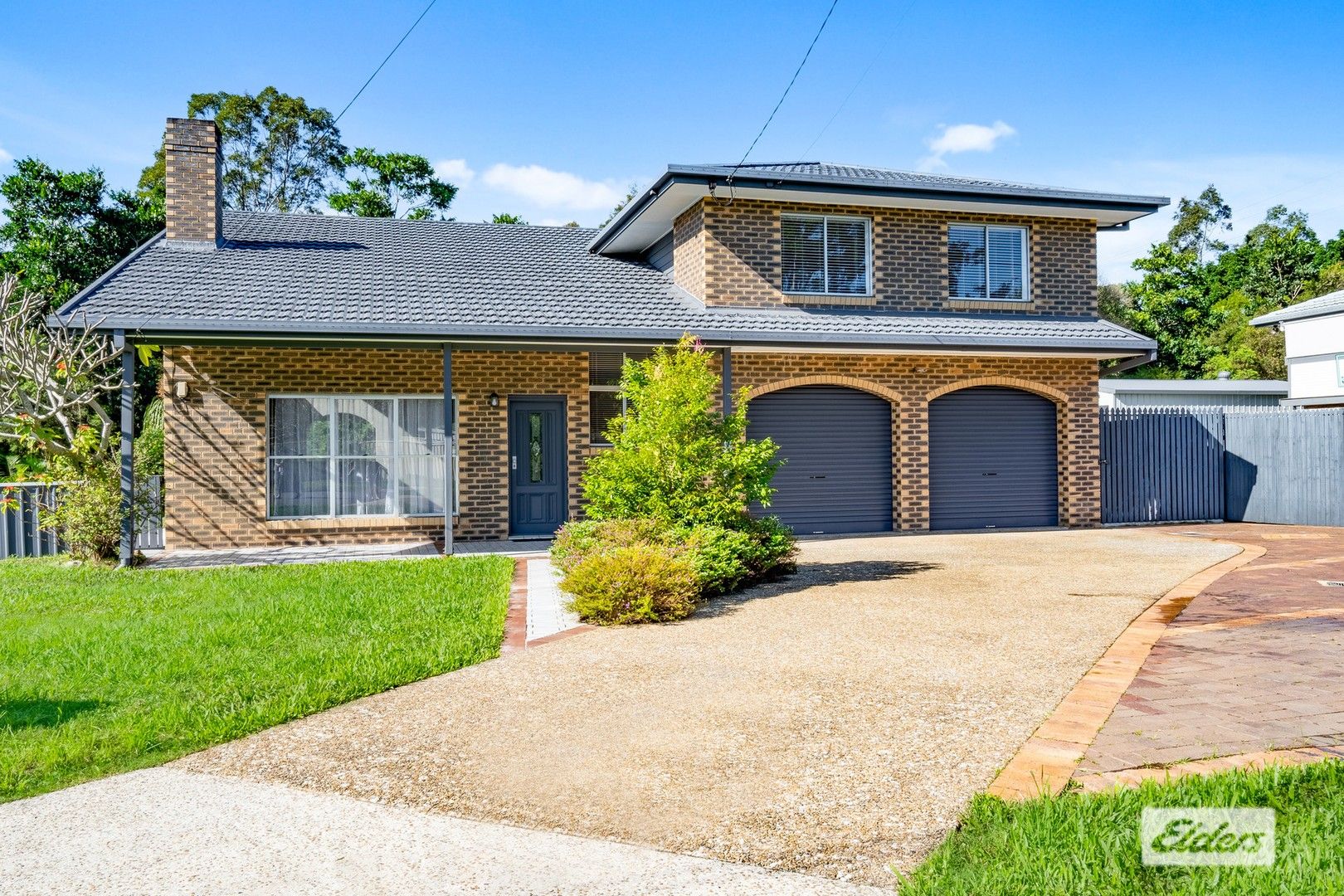 5 bedrooms House in 6 Malin Court EAGLEBY QLD, 4207